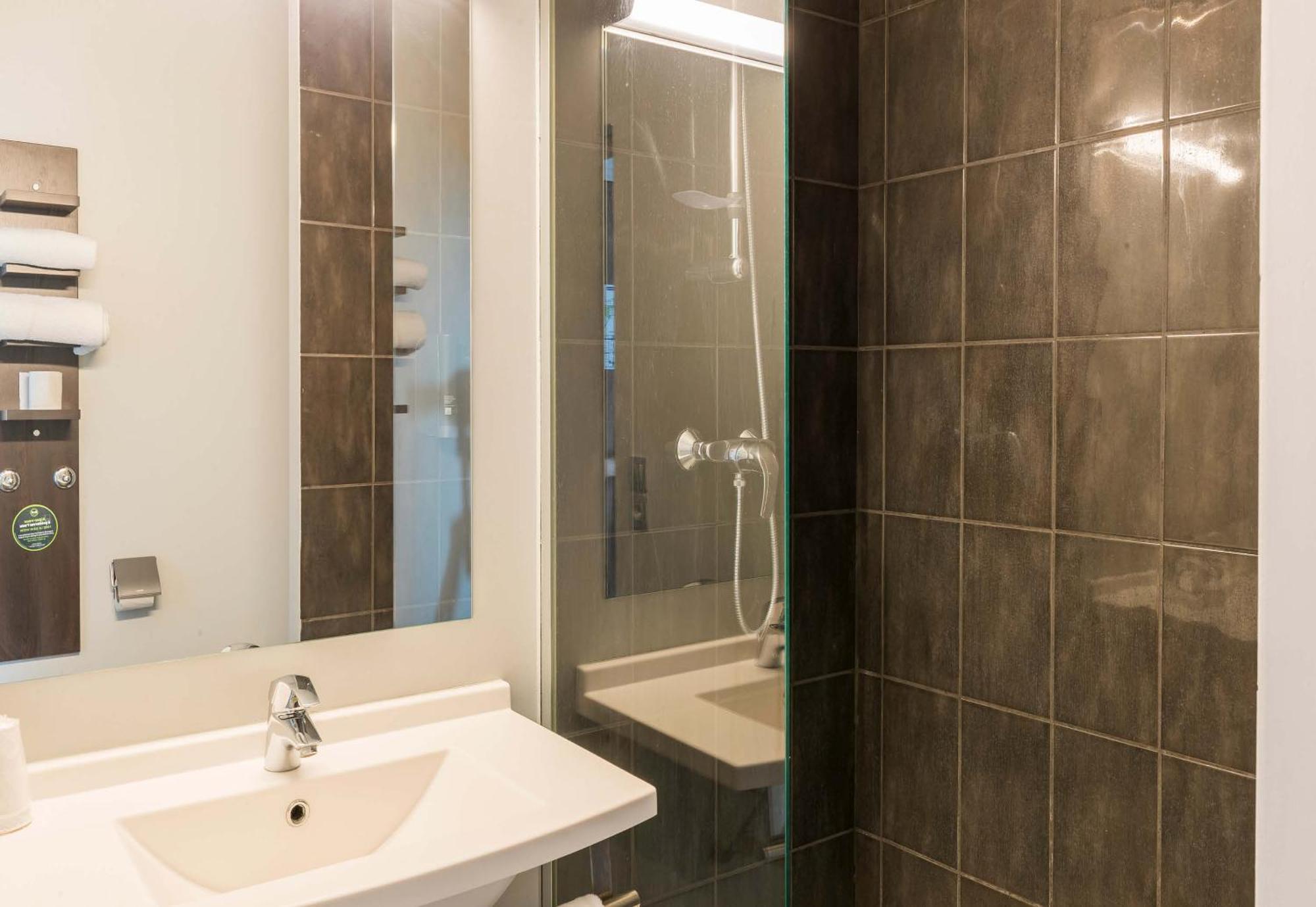 B&B Hotel Ромийи-сюр-Сен Экстерьер фото